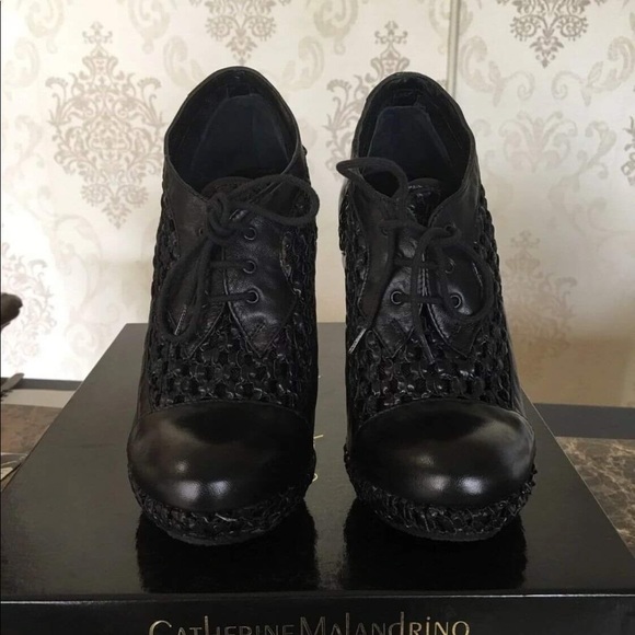 CATHERINE MALANDRINO Lace-up Oxford Heels - Picture 6 of 7